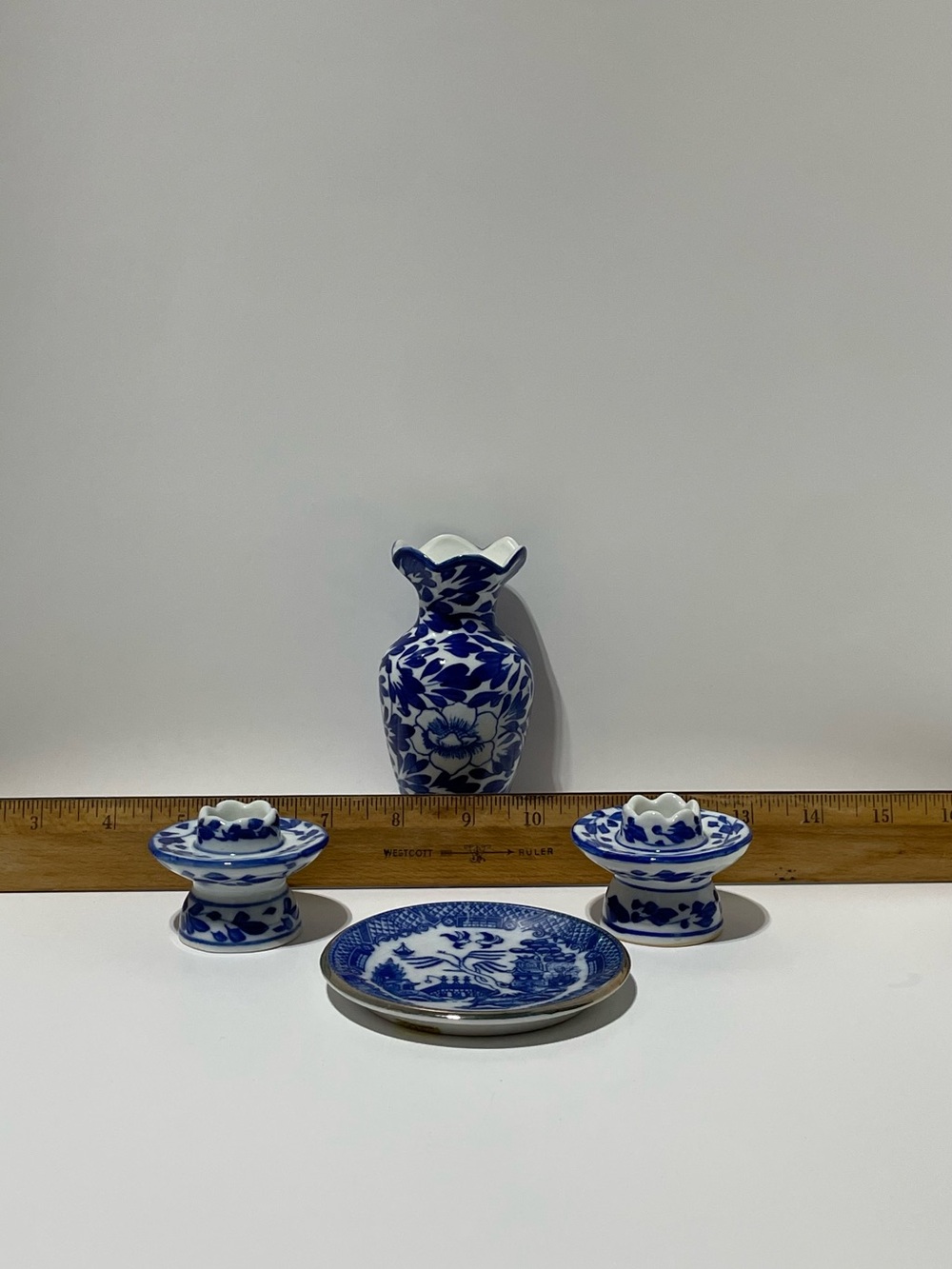 Vintage Mini Blue White Chinoiserie Ceramic Vase Plate Candle Holder Set - Picture 7 of 11